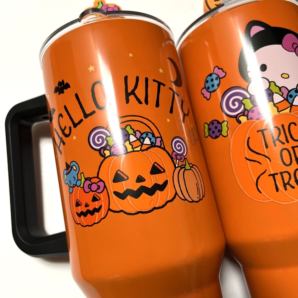 2pc Hello Kitty Halloween 40oz Tumblers Bioworld Pumpkin Straw Topper NEW - Picture 4 of 7